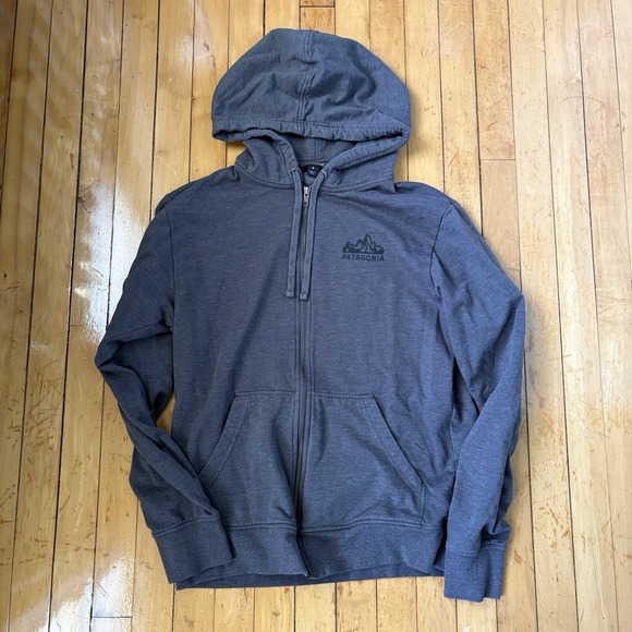 Patagonia Tops - Patagonia Hoodie Womens Medium Gray Organic Cotton Full Zip Gorpcore Graphic